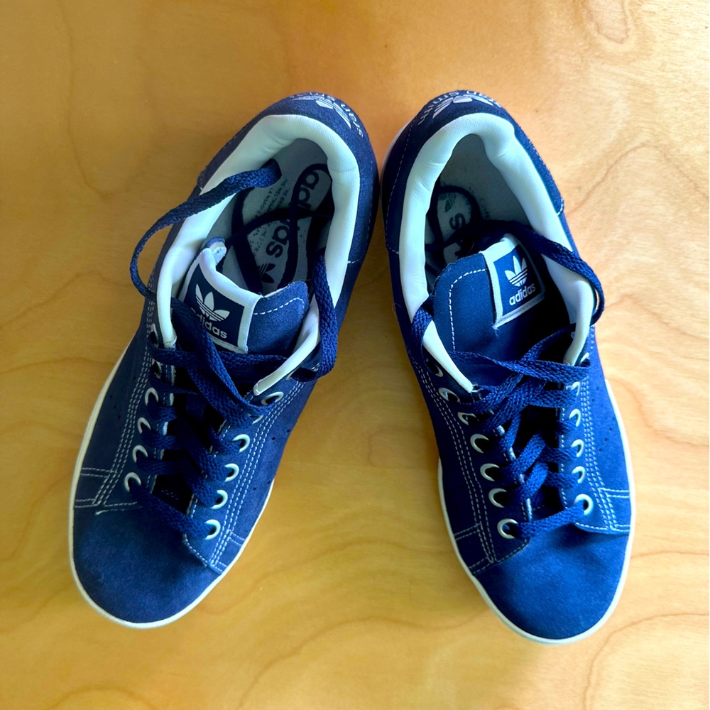 Blue Adidas Stan Smiths worn twice. Very very good condition! 7.5